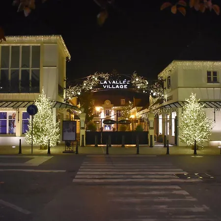 Duplex A 1 Kilometre De Disneyland Paris 公寓 *