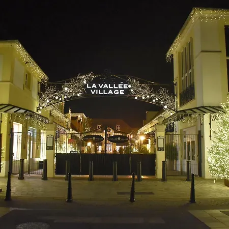 Lägenhet Duplex A 1 Kilometre De Disneyland Paris *